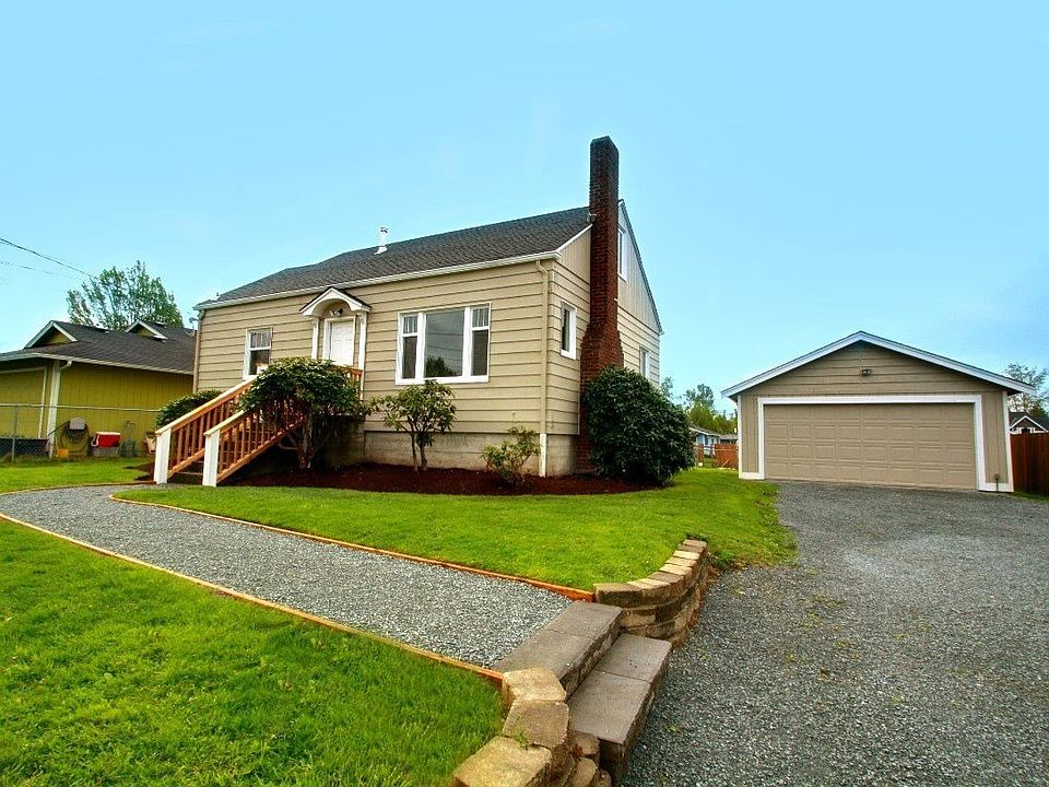 1st image of 1426 E 52nd St