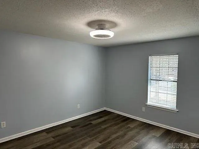 4 Oak Point Ct — Photo 7