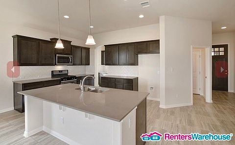 5th image of 825 Centerra Hills Cir