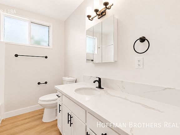 5th image of 3878 S Potomac Ave #11