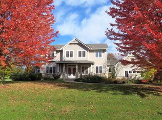 2120 Timberline Trl, Woodstock, IL 60098