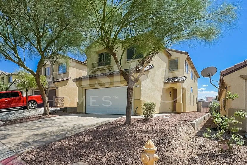 5 bed, 2.5 bath, 2122 sqft, $2,650 — Photo 1