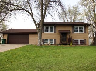 208 Karr Ave, Bloomfield, IA 52537