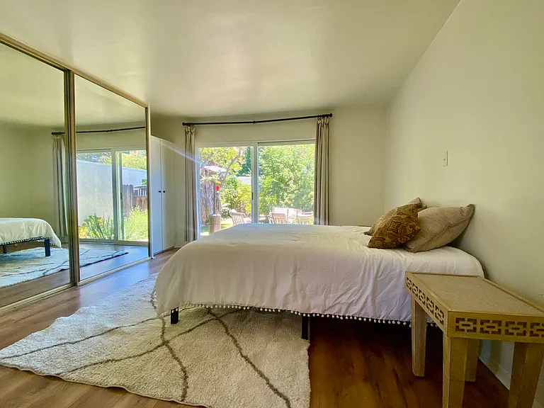 214 N Fulton St — Photo 6