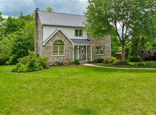 212 Whitehaven Dr, Gibsonia, PA 15044