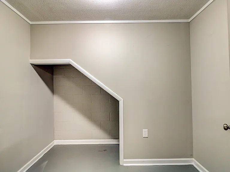132 Eaker Dr — Photo 13