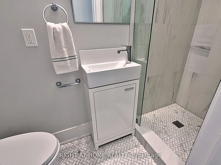 131 Brock Ave #2 — Photo 4
