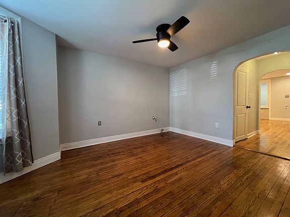 5th image of 2335 W Barry Ave APT 1