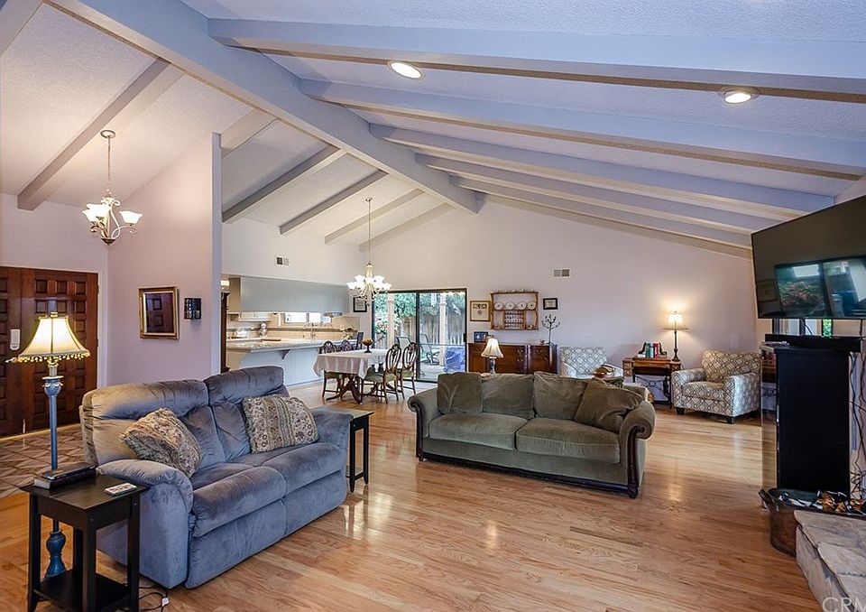 1st image of 4417 Countrywood Dr