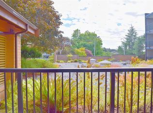 1870 McKenzie Ave #101, Saanich, BC