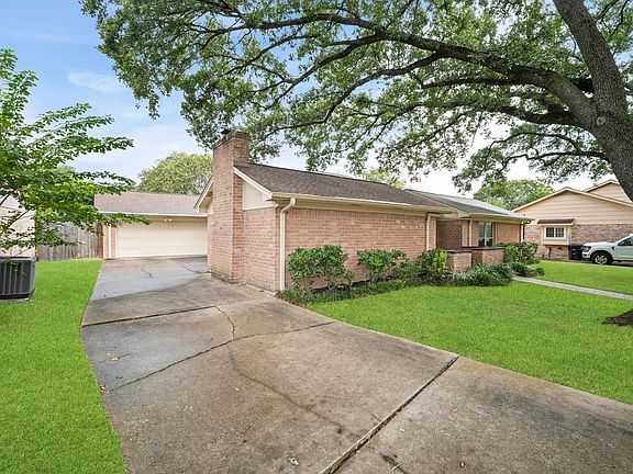 4th image of 6114 Rollingbrook Dr