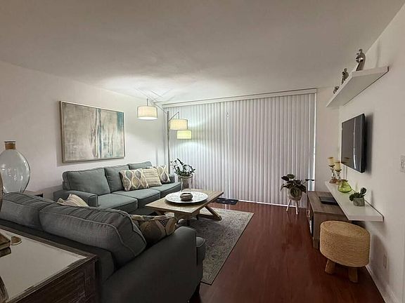 4th image of 7011 Environ Boulevard #210