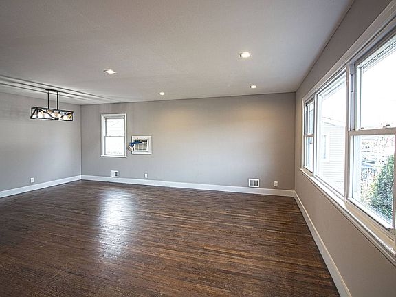 2nd image of 22116 99th Ave