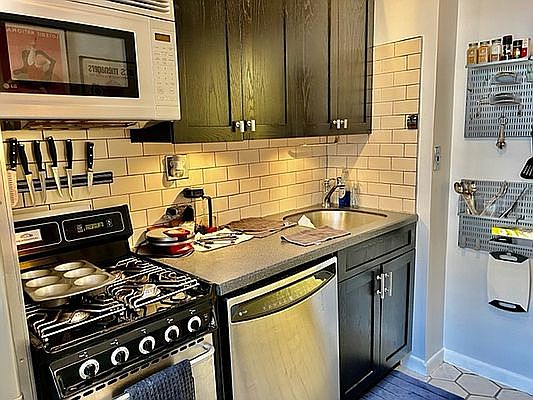 1st image of 227 W 16th St APT 4ER