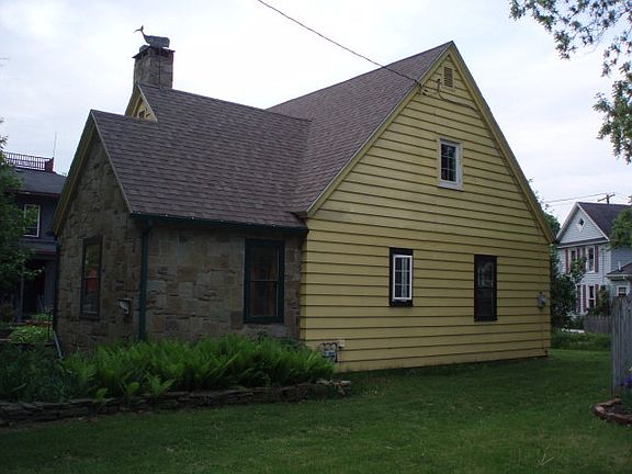 2nd image of 508 S Main St