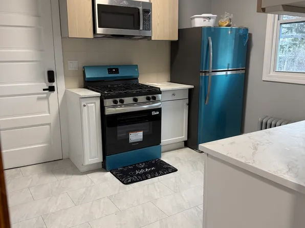 2123 W Touhy Ave #2, Chicago, IL 60645