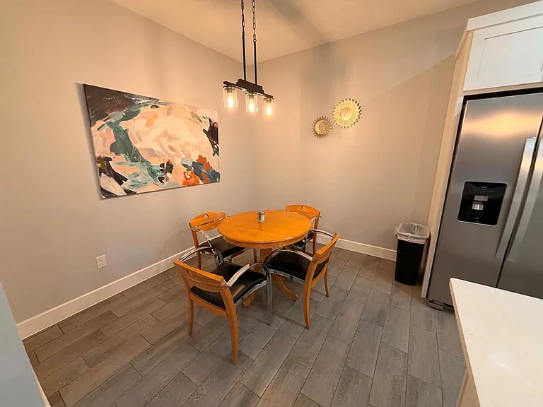1235 S Plum St #D — Photo 4