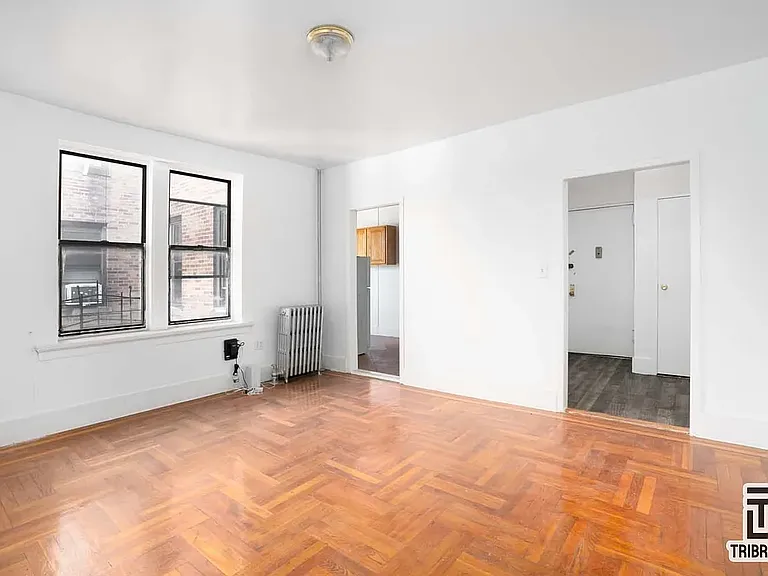 2515 Olinville Ave #3E — Photo 7