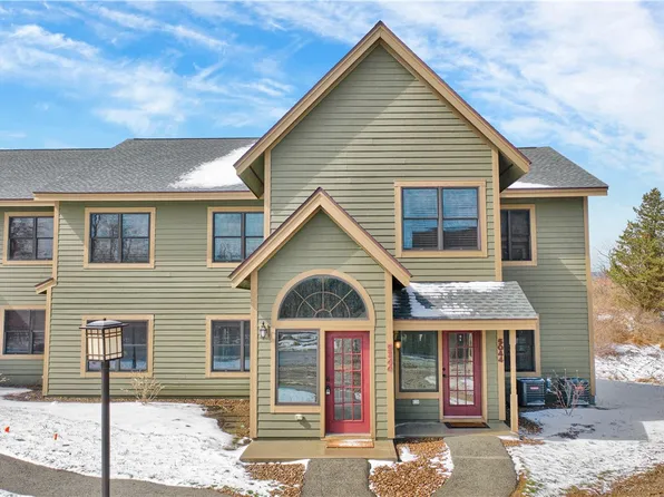 5044 Summit Dr, Hidden Valley, PA 15502