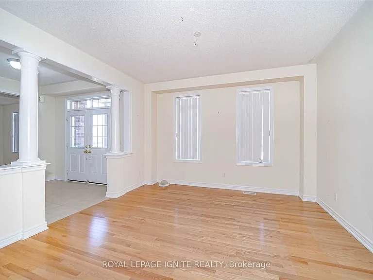 26 Ironshield Dr #UPPER — Photo 12