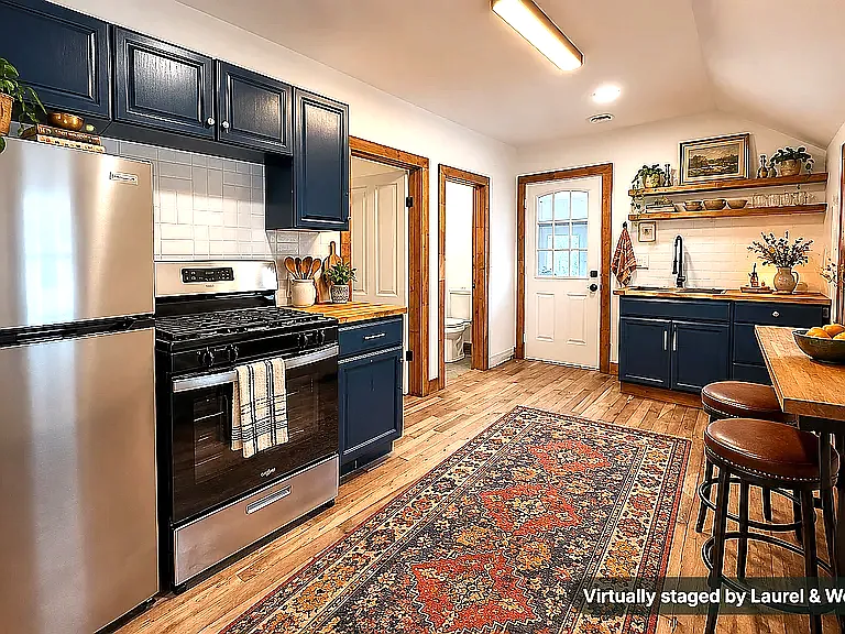 1452 W 54th St — Photo 2