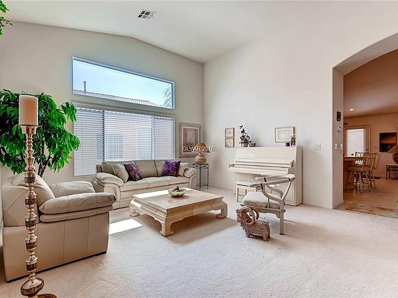 2nd image of 3409 La Cascada Ave