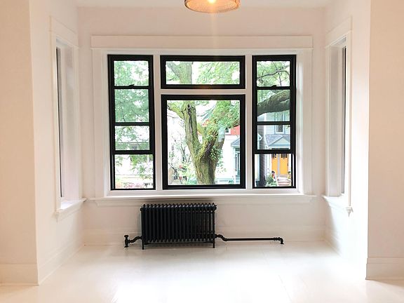 2nd image of 2621 N Washtenaw Ave #2