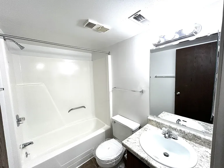 Thornridge Apartments — Photo 75