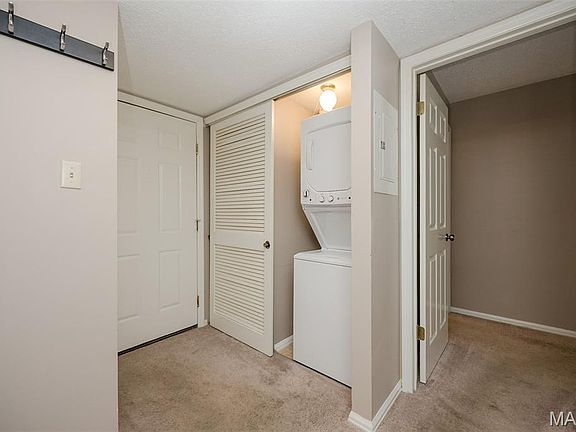 5th image of 12917 Portulaca Dr APT 220