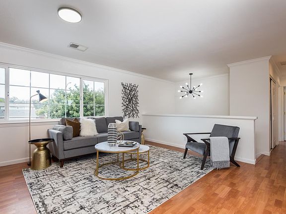 2nd image of 5524 Starcrest Dr