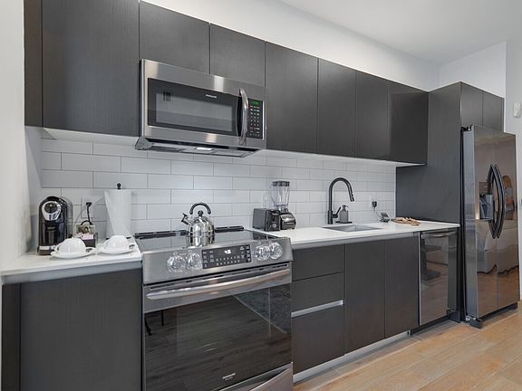 5th image of 401 Biscayne Blvd #Id1232287p