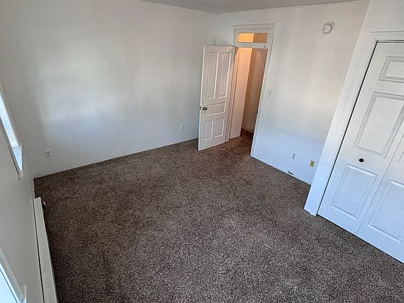 4th image of 211-211 Laurel St
