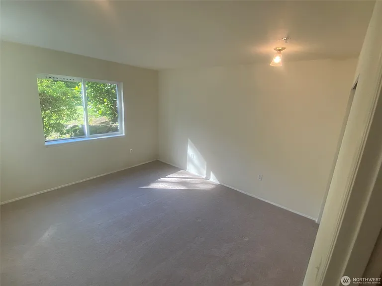 25235 SE Klahanie Blvd #J102 — Photo 15