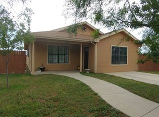 622 E Brazos St, Uvalde, TX 78801