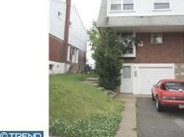 2890 Walnut Hill St, Philadelphia, PA 19152