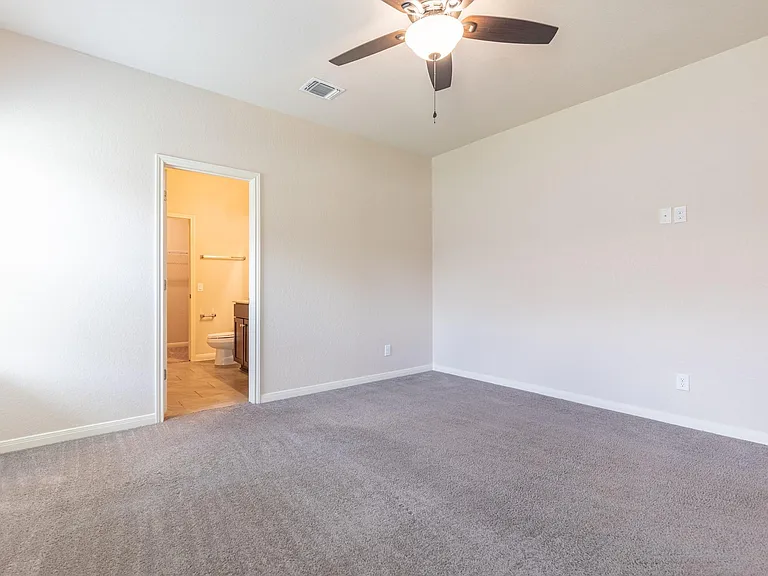 746 Farmers Dell St — Photo 23