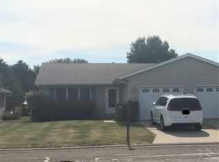 908 Cimmaron Way, Ottawa, IL 61350