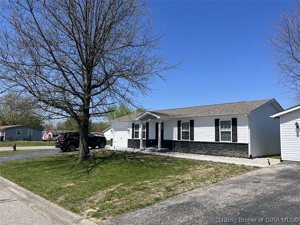 2nd image of 1846 Strader Street