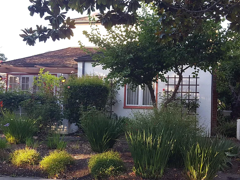 1661 Castilleja Ave — Photo 3