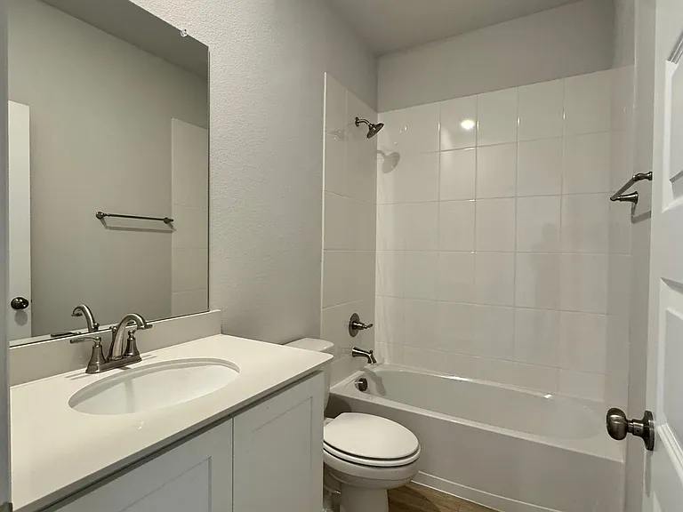 3317 Fortress Way — Photo 4