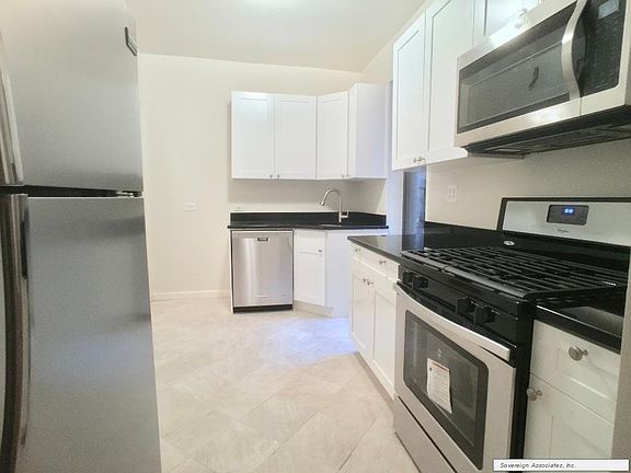 3rd image of 590 Fort Washington Ave APT 3K