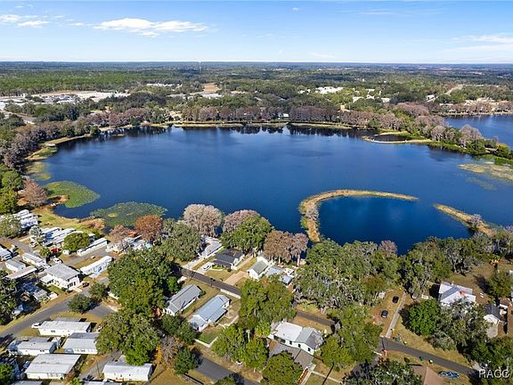 3rd image of 503 Lake St