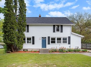 516 3rd St, Middleville, MI 49333