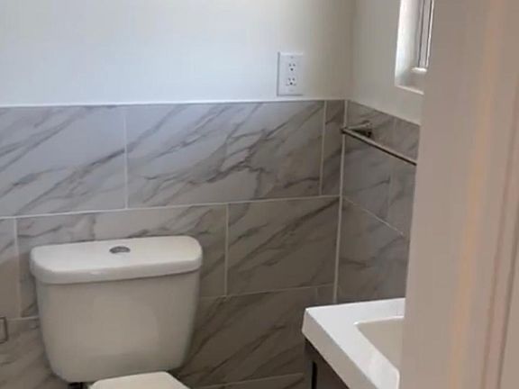 4th image of 9531 Flatlands Ave Room 2