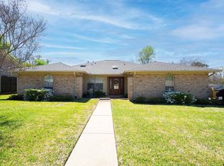 30 Marguerite Dr, Longview, TX 75601