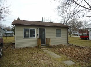 714 9th St, Sebewaing, MI 48759