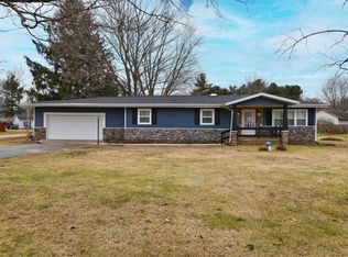 loca♡ 25844 Island Lake, Novi, MI - MLS# 60940204 - Coldwell Banker