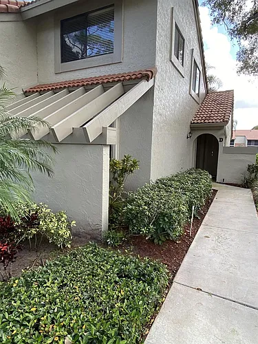 5621 Coach House Cir #D Photo 1