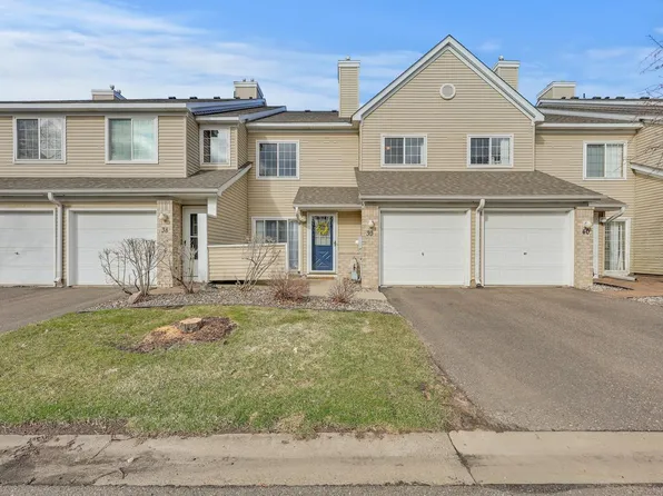 2270 Ranchview Ln N Unit 39, Plymouth, MN 55447