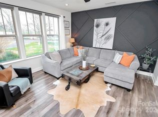 326 Simeon Dr, Charlotte, NC 28208